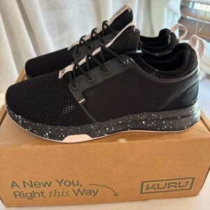 KURU ATOM Jet Black-Misty Lilac Sneaker Athletic Shoe Size 8.5 NIB